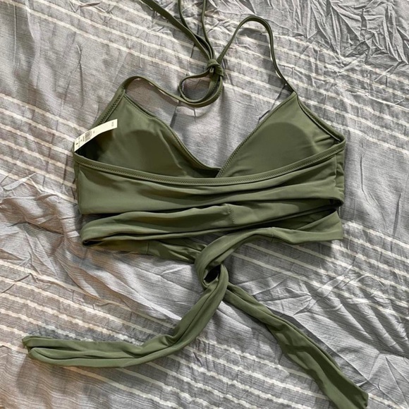 Aerie BNWT Geeen Halter Wrap Bikini Top size Small - Picture 4 of 4